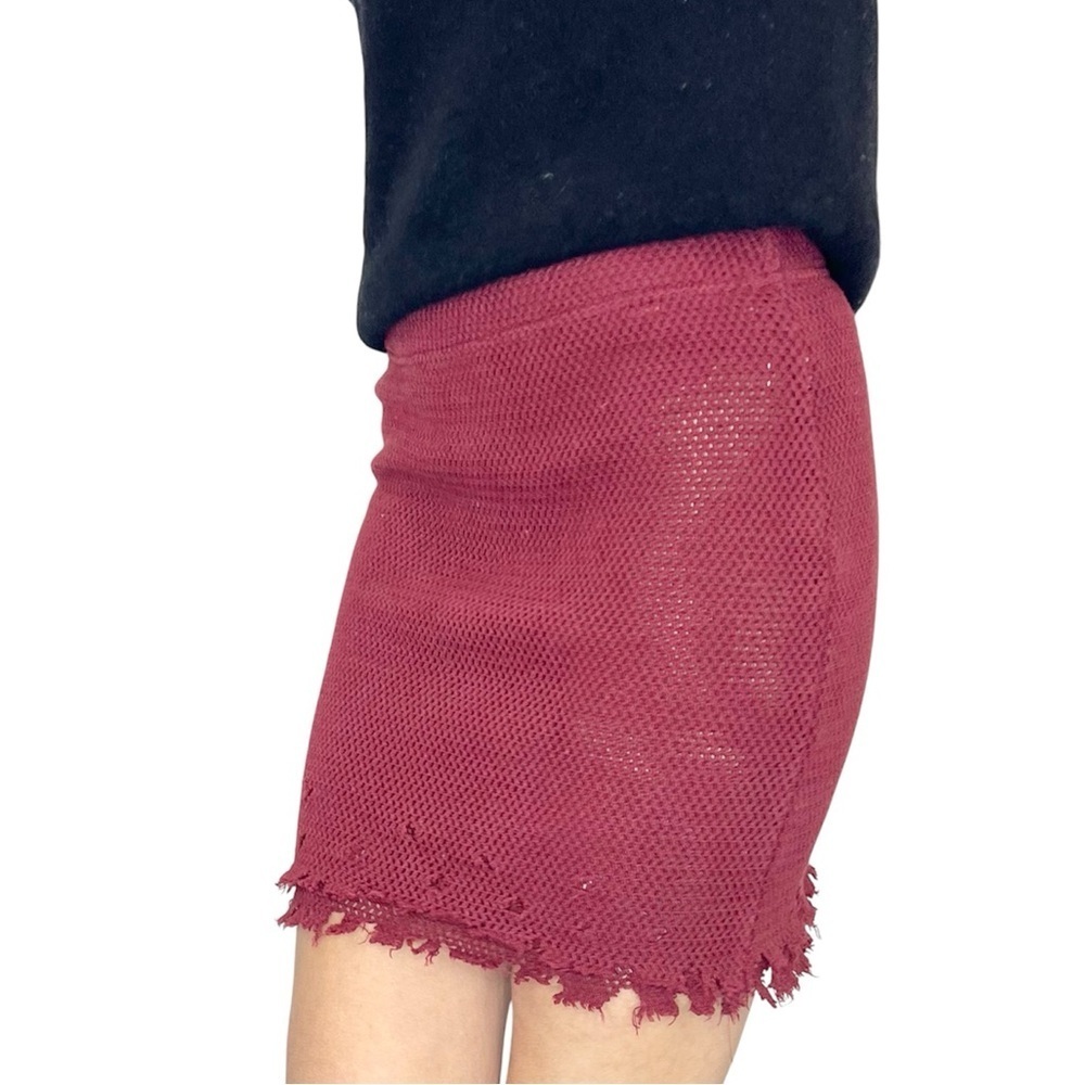 Better Be burgundy mesh destroyed stretchy cotton pull on mini skirt S